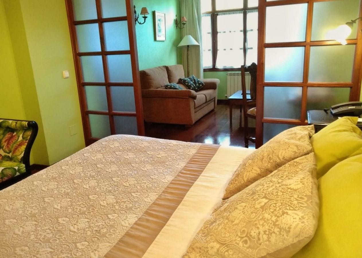 Hotel Casa Vieja Del Sastre 소토데루이나 외부 사진