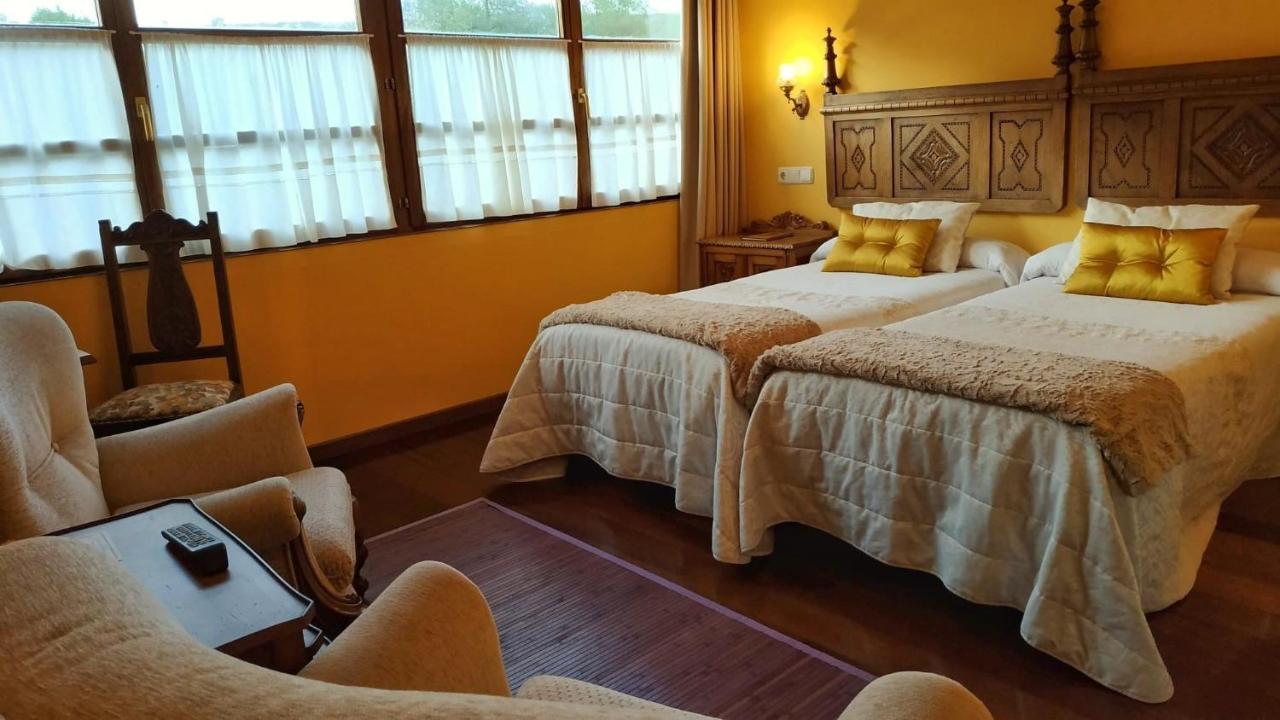 Hotel Casa Vieja Del Sastre 소토데루이나 외부 사진