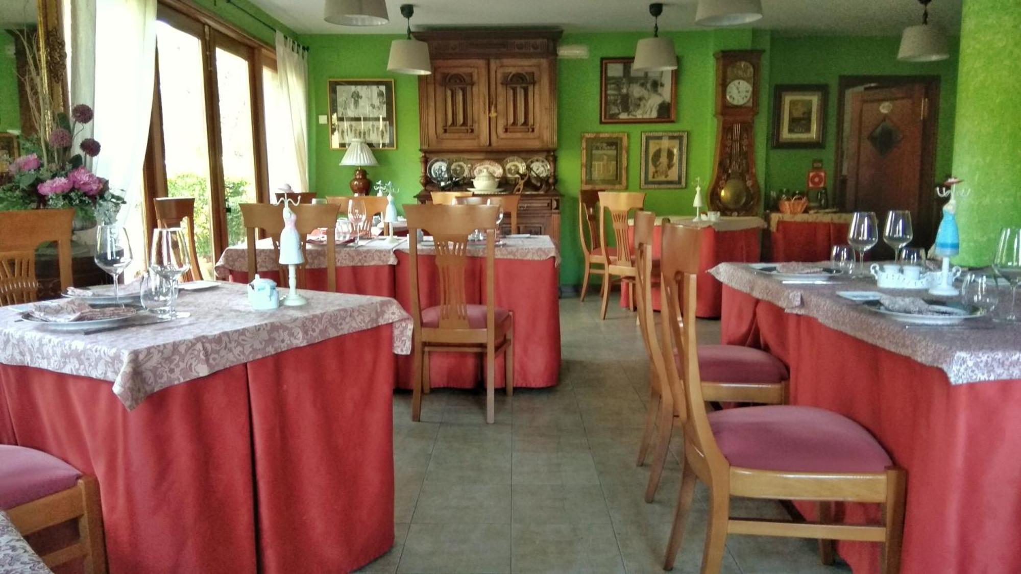 Hotel Casa Vieja Del Sastre 소토데루이나 외부 사진