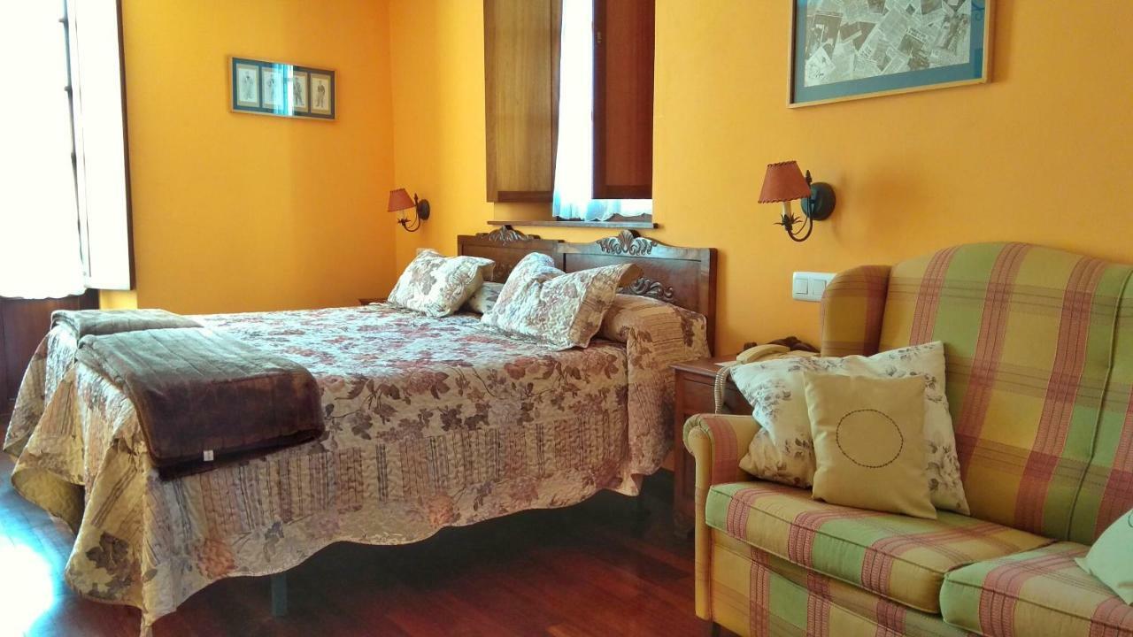 Hotel Casa Vieja Del Sastre 소토데루이나 외부 사진
