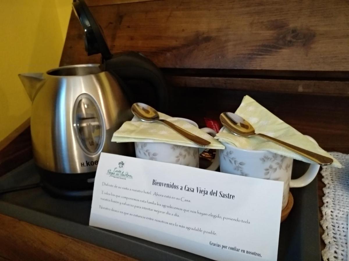 Hotel Casa Vieja Del Sastre 소토데루이나 외부 사진